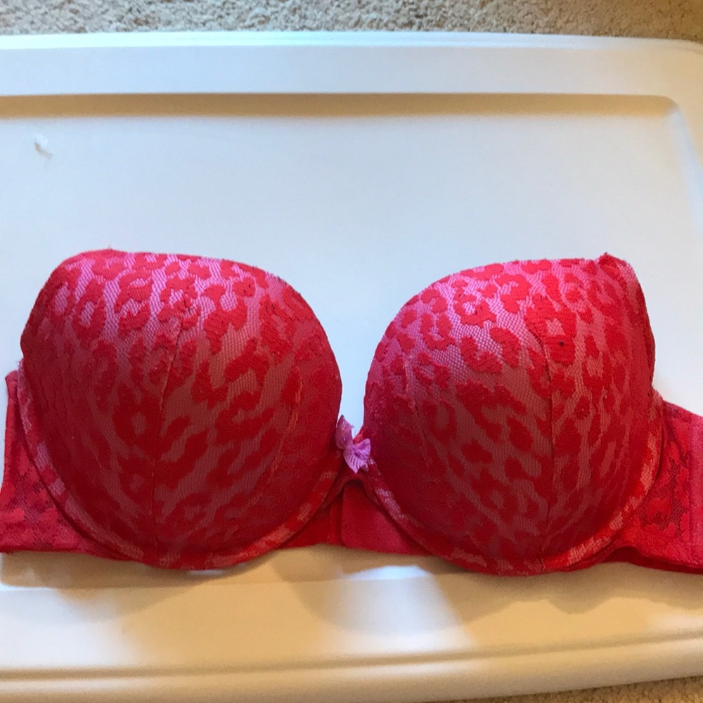 Victoria’s Secret “Very Sexy”  38D bra